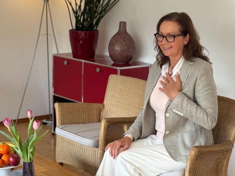 Karin Bacher